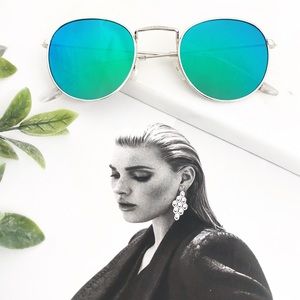🆑 "Brooklyn" Sunglasses || Green Mirror Round